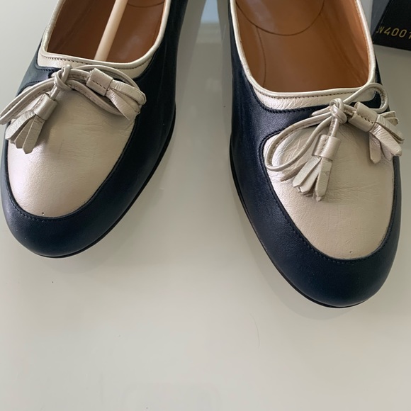 Ralph Lauren silver/navy leather loafers - Picture 3 of 7